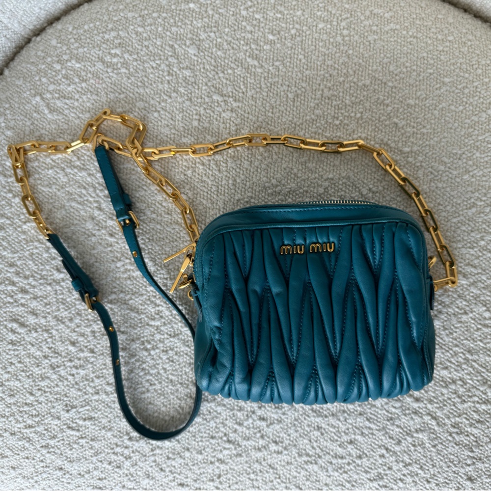 Miu miu matelassé crossbody bag - Lagoon Blu